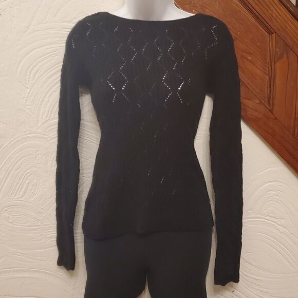 Abercrombie & Fitch sweater  - Picture 1 of 4